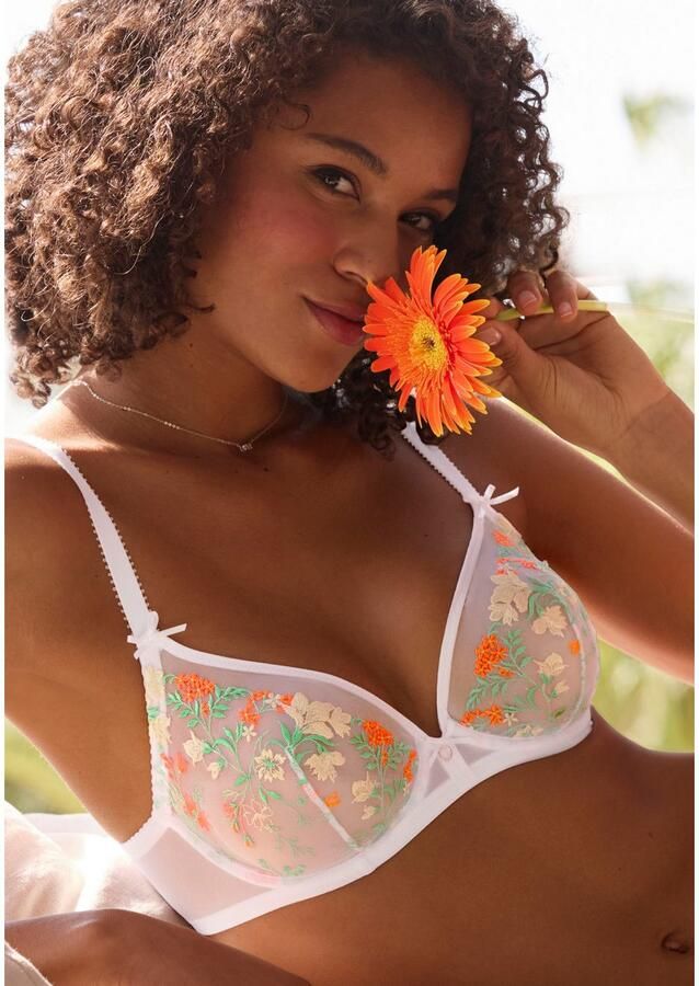 Lascana Beugel-bh met delicate bloemen borduursel en filigraan accessoires sexy lingerie - Foto 3
