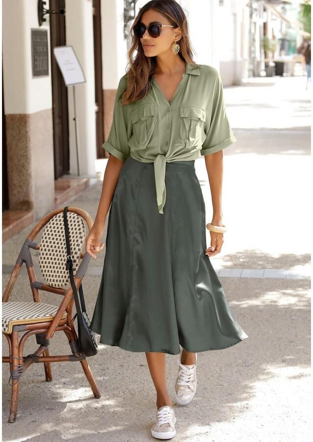 Lascana Blouse met korte mouwen met knoopdetail en knoopsluiting blazerkraag damesblouse - Foto 6