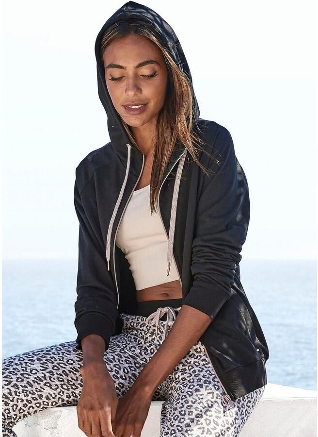 Lascana Capuchonsweatvest sweatvest met details in rozegoudkleur Sweatshirtjack met details in roségoudkleur loungewear