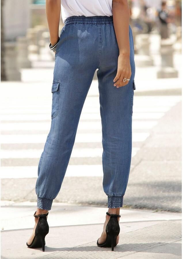 Lascana Comfortbroek in een denimlook met cargozakken lichtgewicht en luchtig - Foto 4