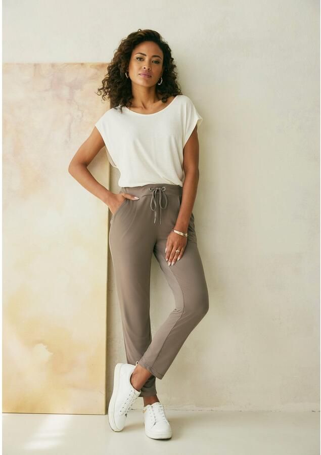 Lascana Comfortbroek van gladde jerseykwaliteit lichte zomerbroek met zakken kreukvrij - Foto 4