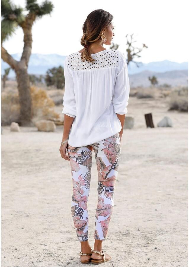 Lascana Crêpe-blouse met geborduurde oogjes damesblouse losse pasvorm - Foto 7