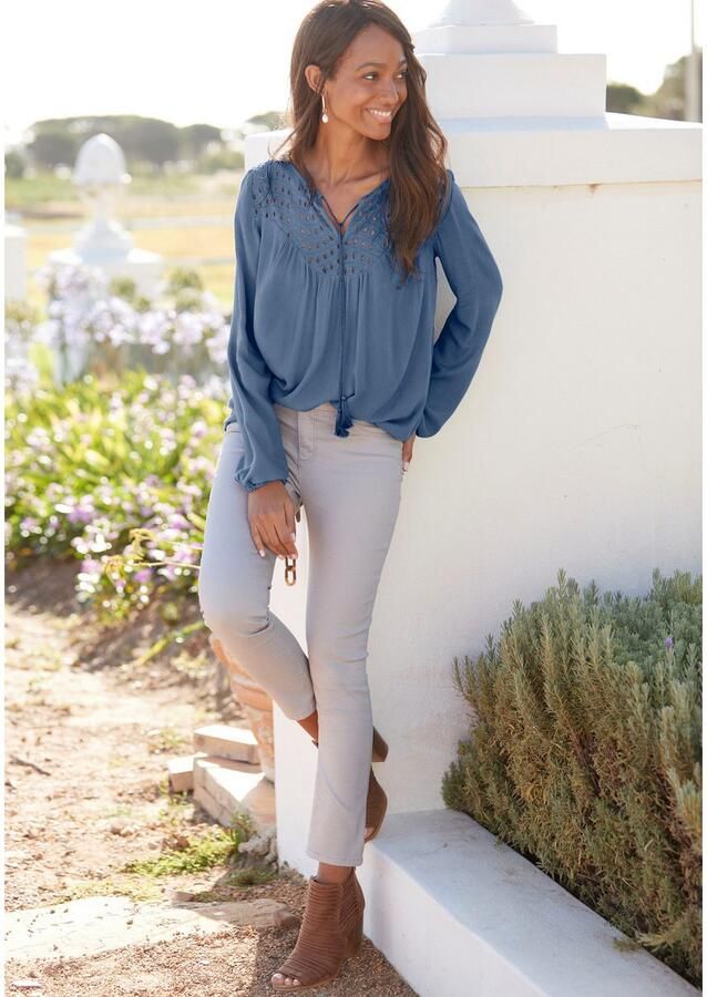 Lascana Crêpe-blouse met geborduurde oogjes damesblouse losse pasvorm - Foto 2