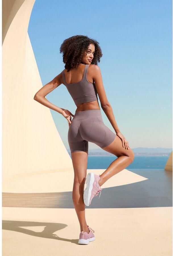 Lascana Functionele short Po Push Up met ribstructuur en shaping-effect sportshorts - Foto 5