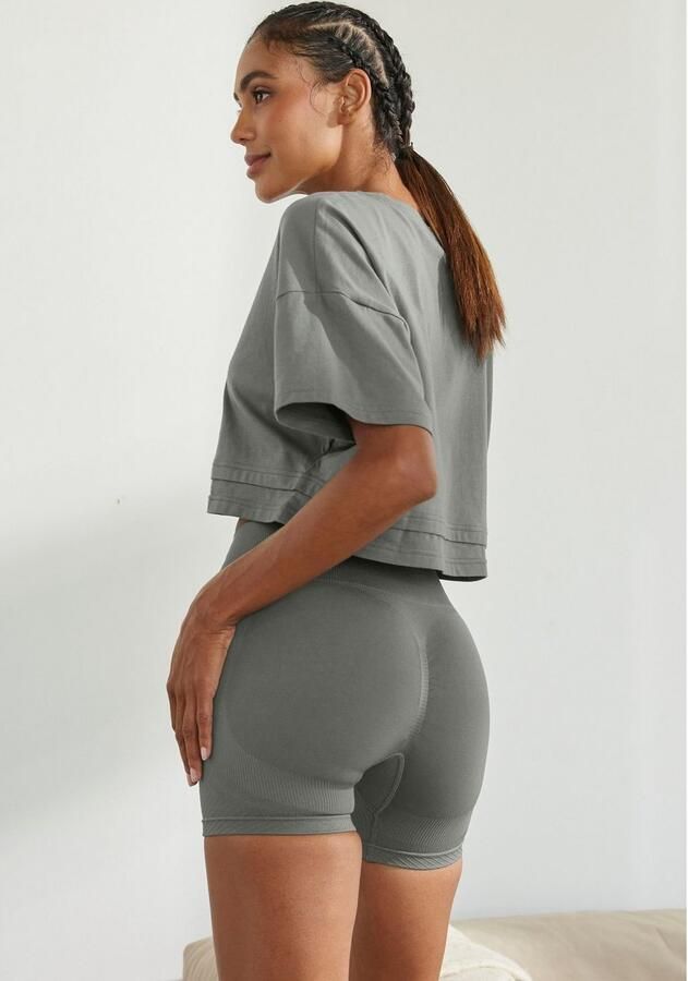 Lascana Functionele short Po Push Up met ribstructuur en shaping-effect sportshorts - Foto 6