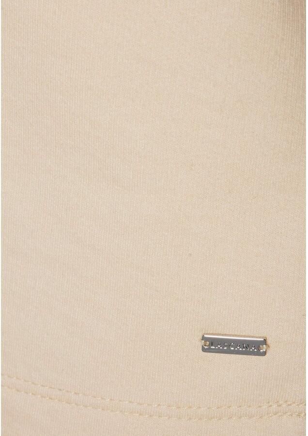 Lascana Hoodie met subtiele frontprint loungewear