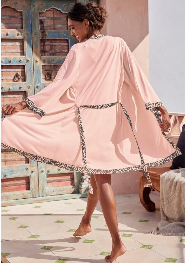 Lascana Kimono met gedessineerde contrastbies