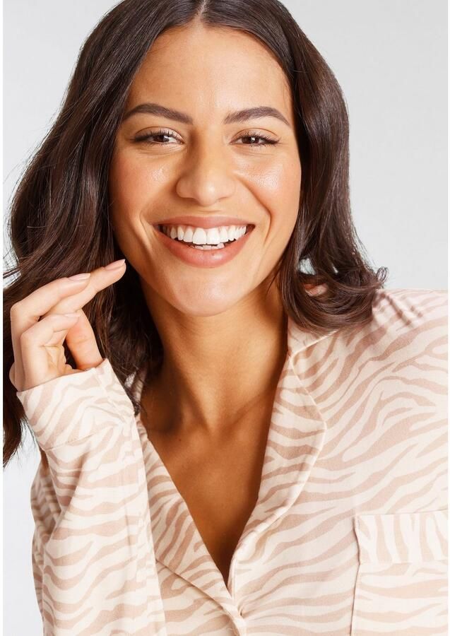 Lascana Positienachthemd met knoopsluiting en rimpeling aan de zijnaad - Foto 2