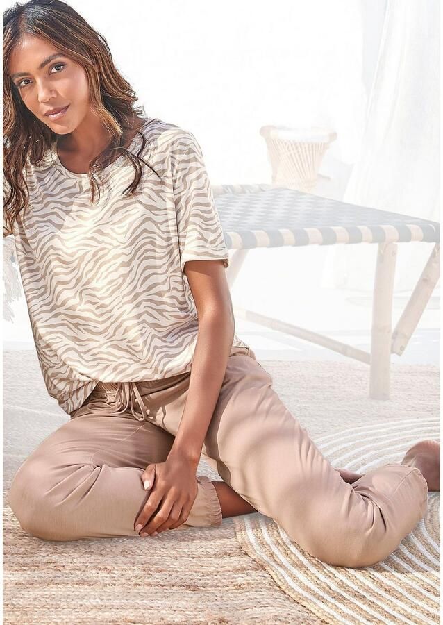 Lascana Pyjamabroek Effen of met geweldige print