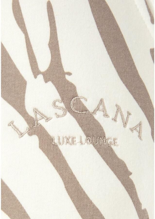 Lascana Relaxshorts Korte broek met zebraprint met zijzakken en logostiksel loungewear - Foto 5