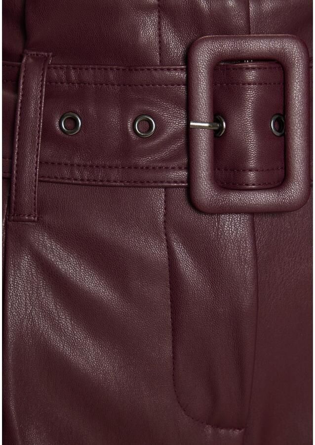 Lascana Short uit kunstleer kunstleren shorts elegant modieus (Met riem)