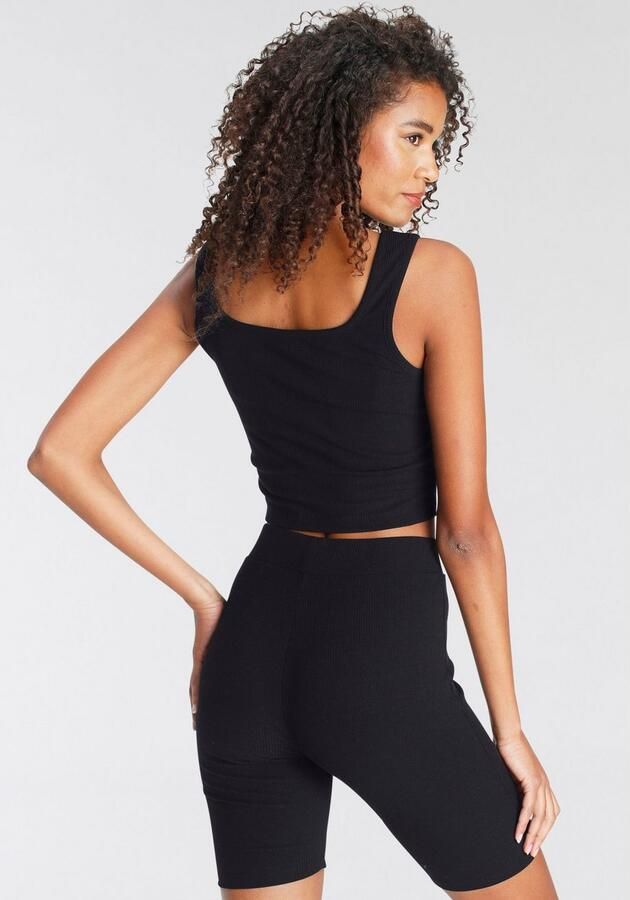 Lascana Shortama bestaat uit top en shorts van ribmateriaal homewear-set - Foto 4