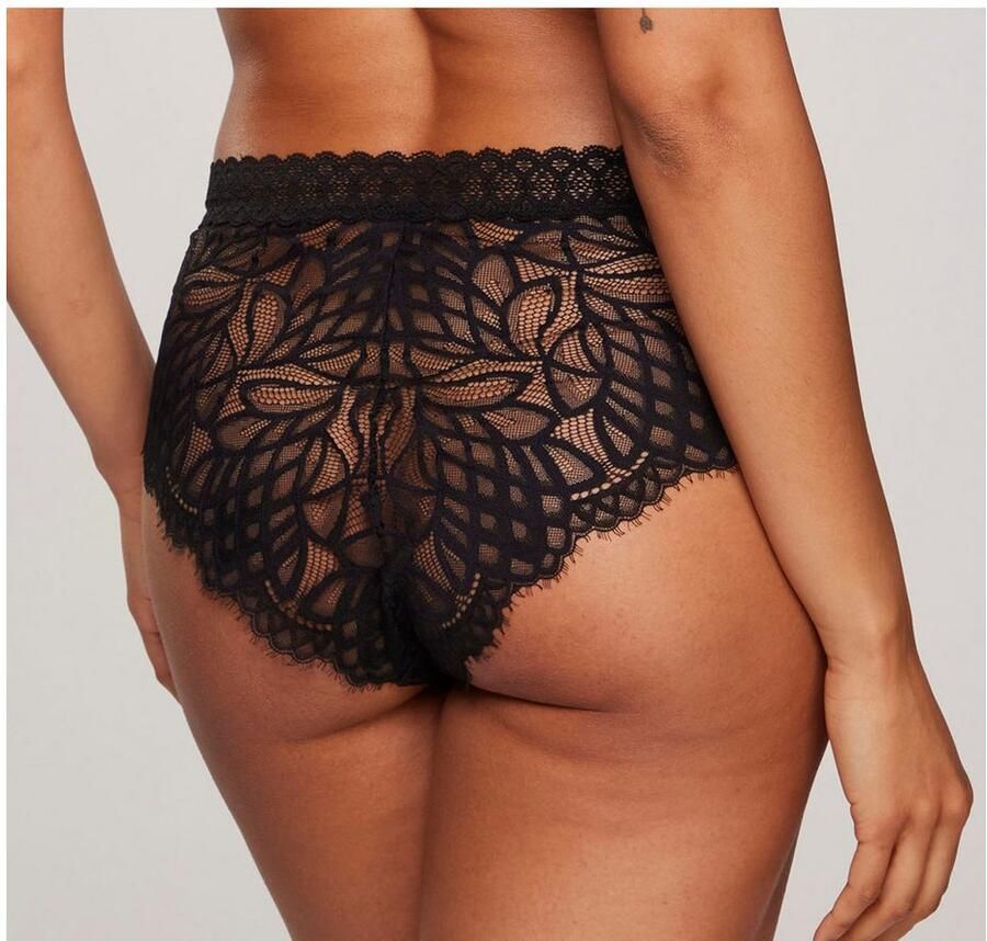 Lascana Slip Cara van subtiel transparante kant gedeeltelijk van gerecycled materiaal