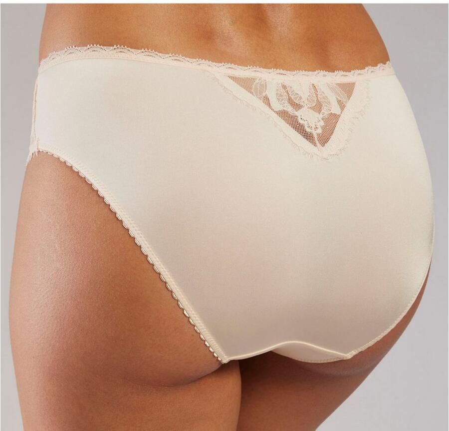 Lascana Slip met chique kanten inzetten