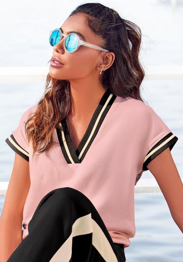 Lascana Slip-over Korte mouwshirt met V-hals - Foto 10