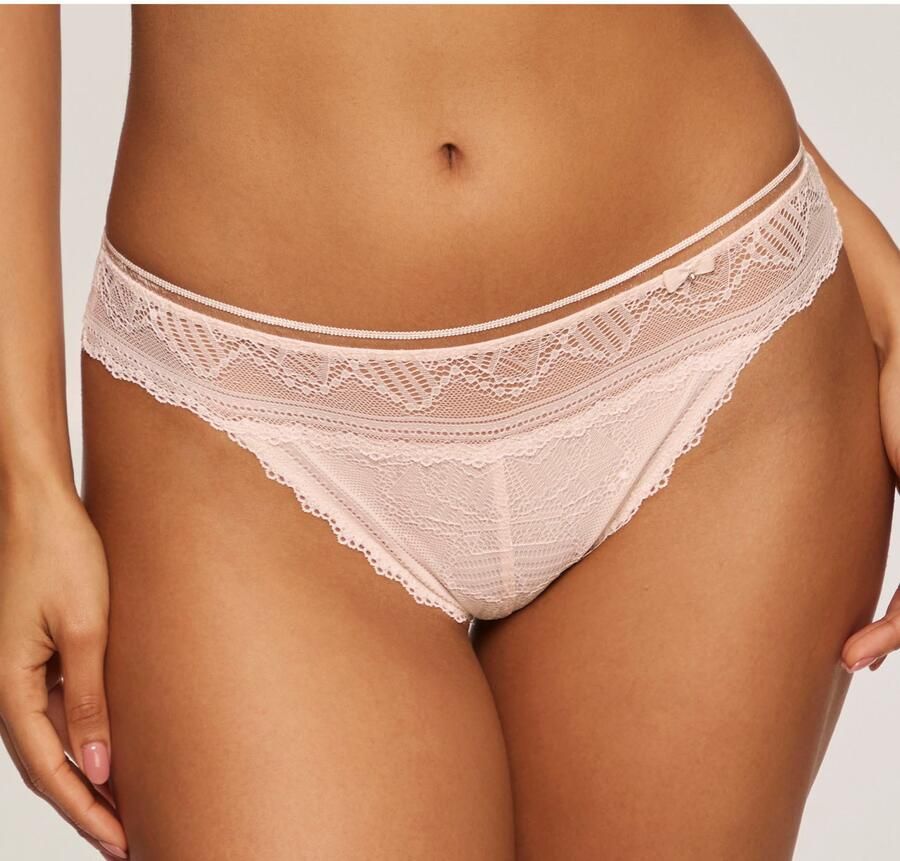 Lascana String TIZIANA met gedeeltelijk gerecycled kant - Foto 2