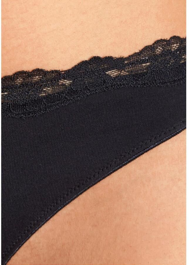 Lascana String van elastische katoen met delicate kant (3 stuks)