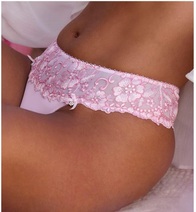 Lascana String Wanda Dessous met borduurkant in gebloemde look