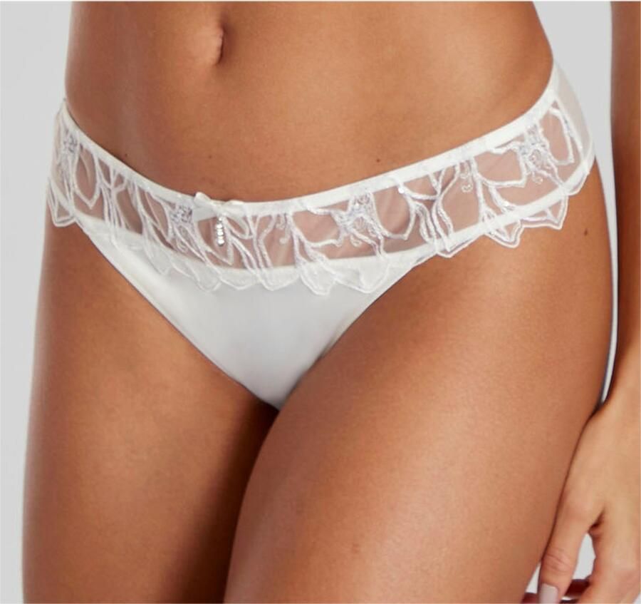 Lascana Tanga met fijne sierstrik en mooi glinsterend accessoire - Foto 4