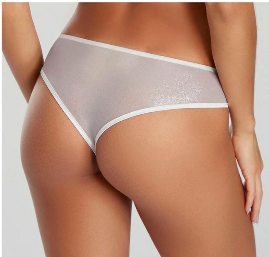 Lascana Tanga met fijne sierstrik en mooi glinsterend accessoire