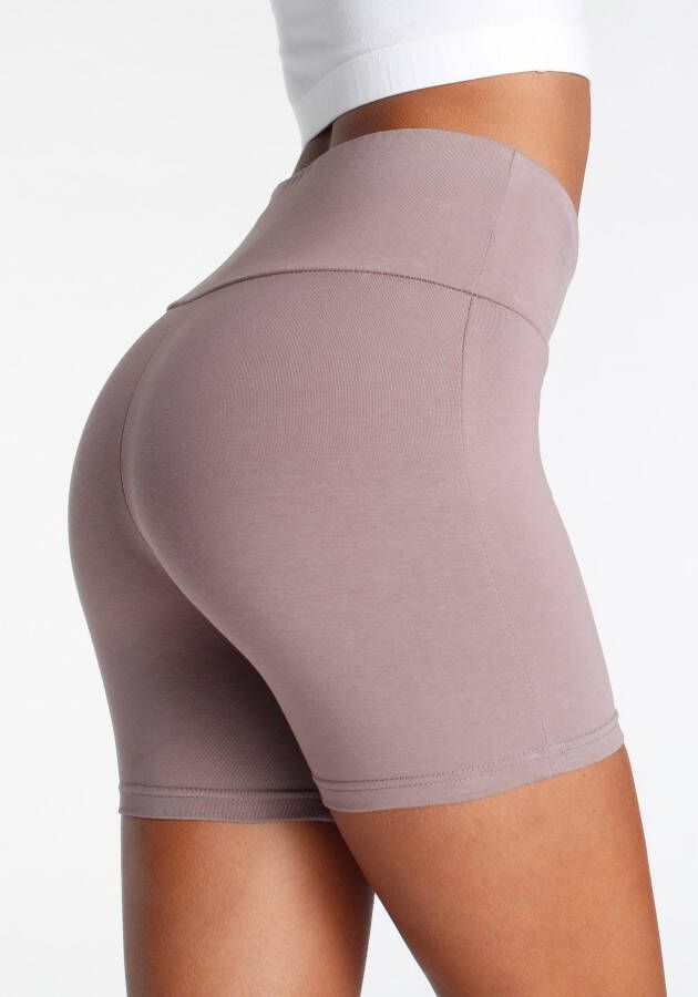 Lascana Short met brede boord en logoprint loungewear