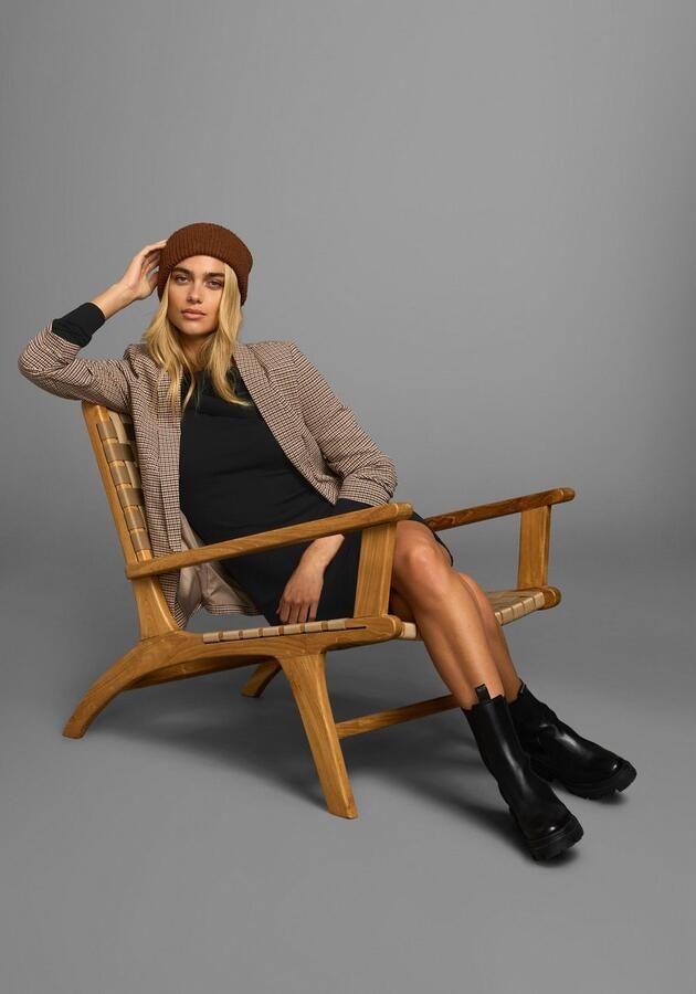 Laura Scott Gebreide jurk met vrouwelijke carmenhals - Foto 11