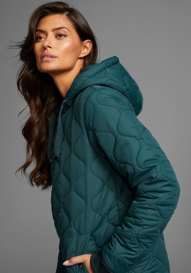 Laura Scott Gewatteerde jas met modieus stikselmotief