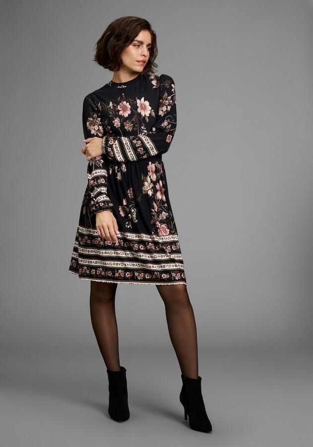 Laura Scott Jerseyjurk gebloemd design van single jersey nieuwe collectie