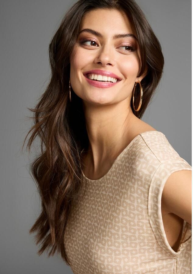 Laura Scott T-shirt figuurvolgende pasvorm gedessineerd ronde hals