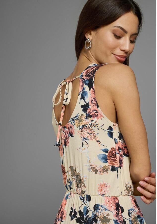 Laura Scott Zomerjurk met hoge ronde hals aan de voorkant en diepe hals aan de achterkant maxijurk