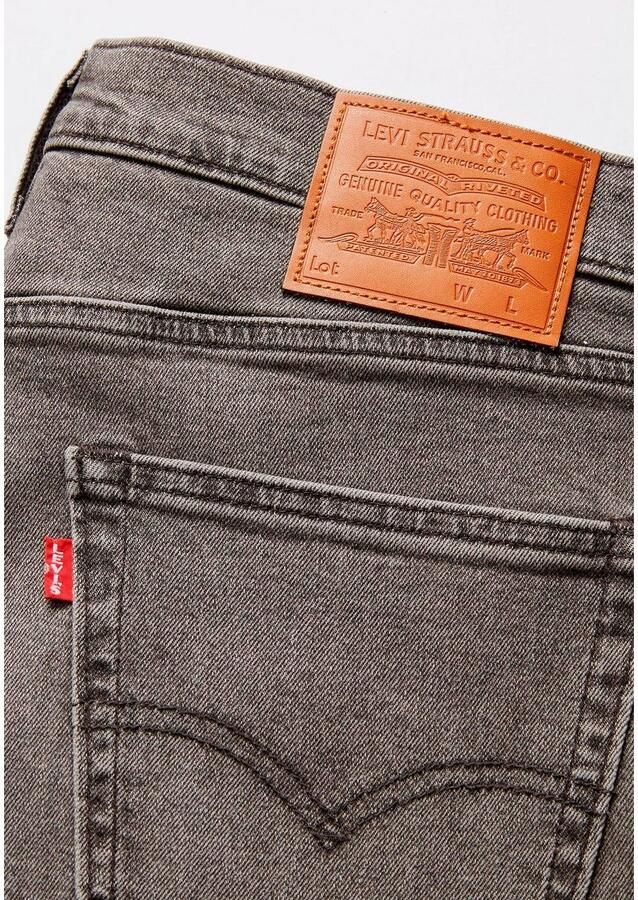 Levi's Tapered jeans 502 TAPER in een elegante moderne stijl