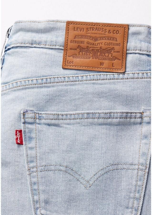 Levi's Tapered jeans 502 TAPER in een elegante moderne stijl