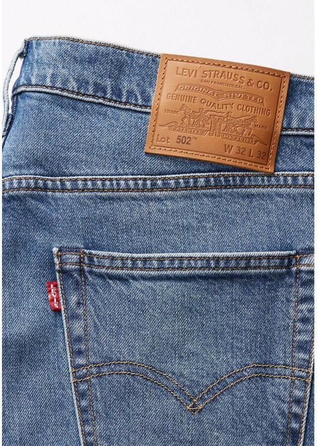Levi's Tapered jeans 502 TAPER in een elegante moderne stijl