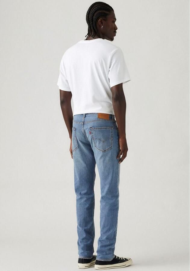 Levi's Tapered jeans 502 TAPER in een elegante moderne stijl