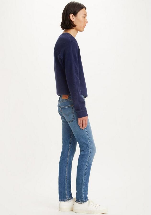 Levi's Tapered jeans 502 TAPER in een elegante moderne stijl