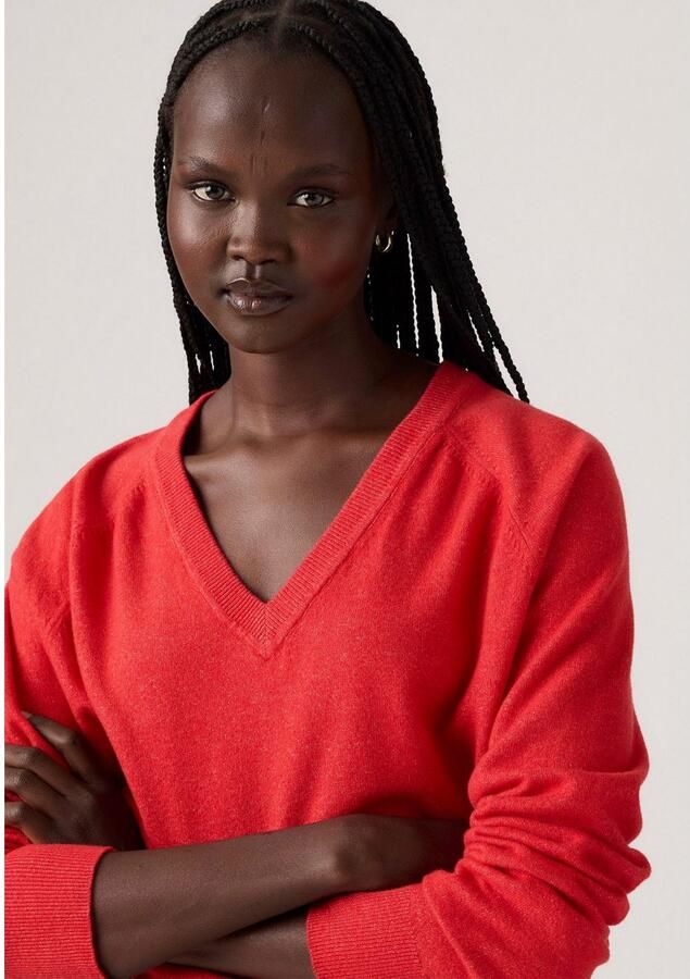 Levi's Trui met V-hals TARA SUPER SOFT V in de band aan beide zijden met korte split - Foto 3