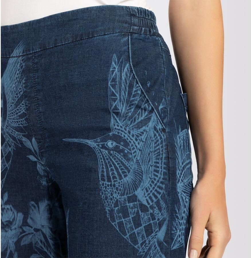 MAC Bootcutbroek Chiara Bootcut-vorm in figuuraccentuerende vorm