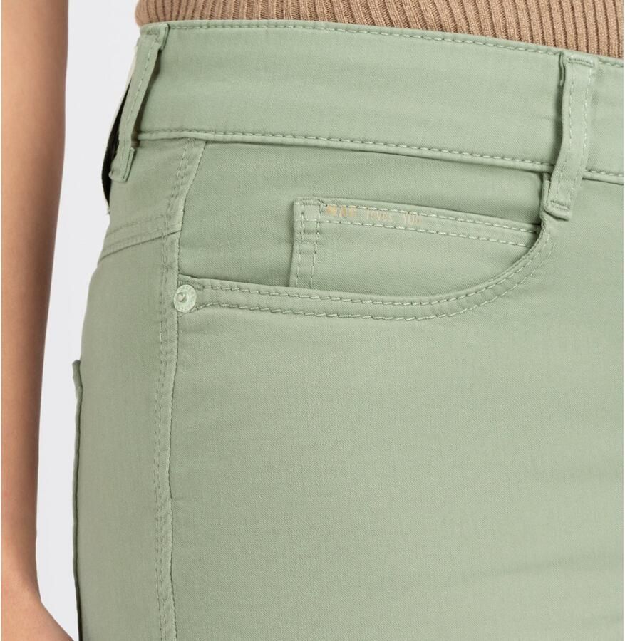 MAC Capribroek Dream-Sun in zeer elastische denim-kwaliteit met figuurvormend shaping-effect