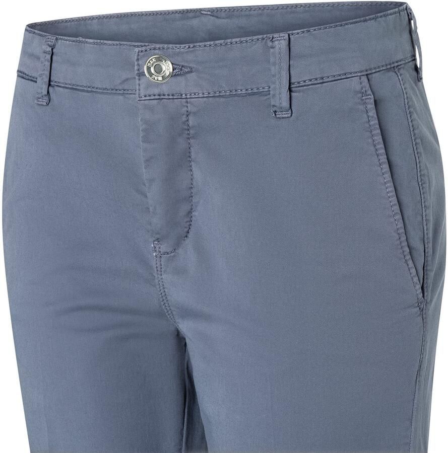 MAC Chino turn up met subtiele glans elegant en sportief tegelijk