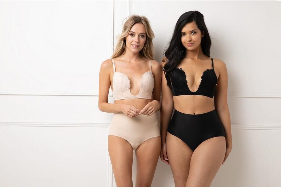 MAGIC Bodyfashion laaguitgesneden bh V-Bra Lace zwart