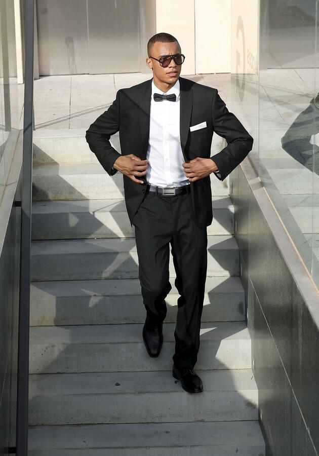 Man's World Vlinderdasje in elegant modieuze slim-vorm nu ook in marine