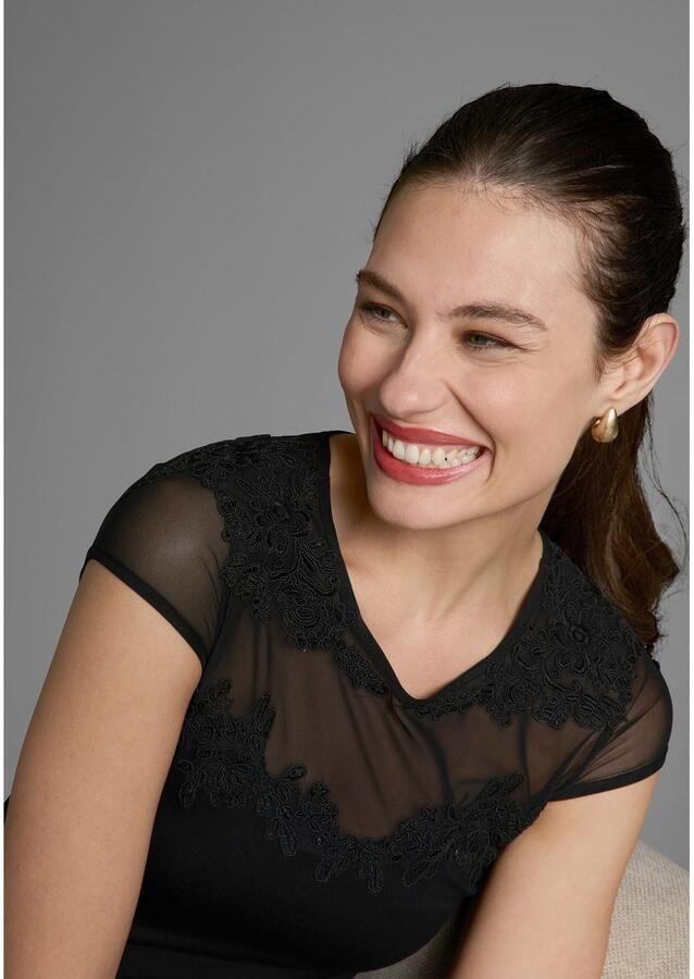 Melrose Shirt met ronde hals Korte mouwen zeer figuurvolgend feminiene stijl - Foto 2