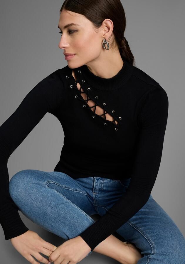 Melrose Trui met staande kraag vrouwelijke pasvorm met decoratieve vetersluiting - Foto 4