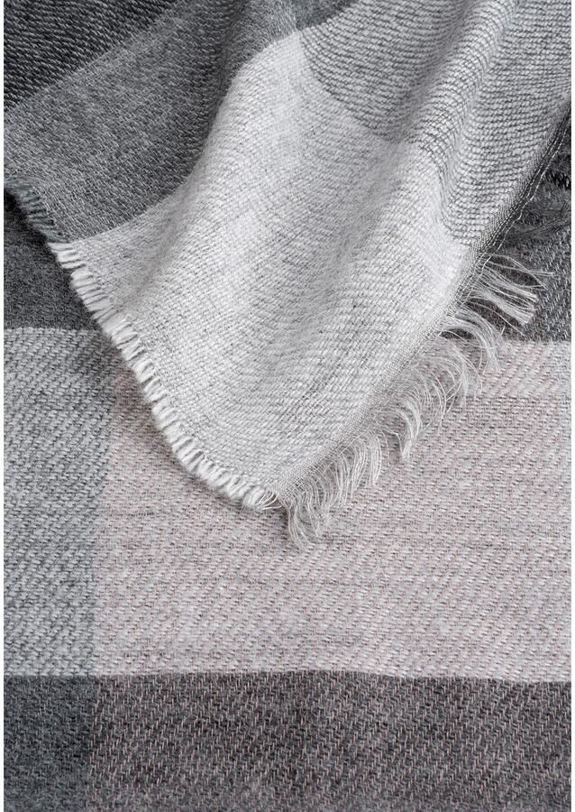 MONTI Modieuze sjaal in een geruit design