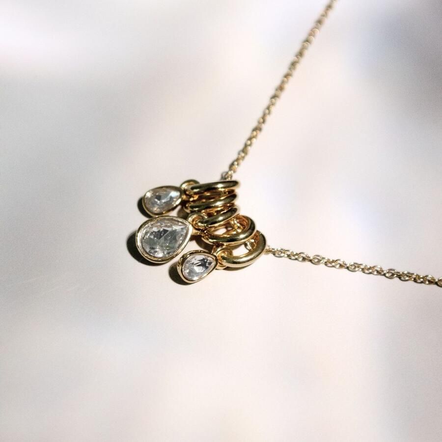 Mustang Ketting met hanger Sieraad Geschenk Roestvrijstalen Ketting Like Diamonds Druppels