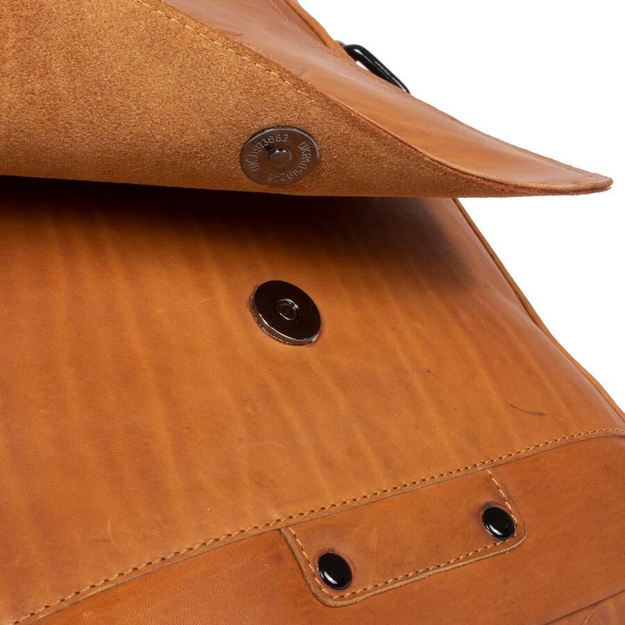 Mustang Schoudertas Valencia met ritsvak achter