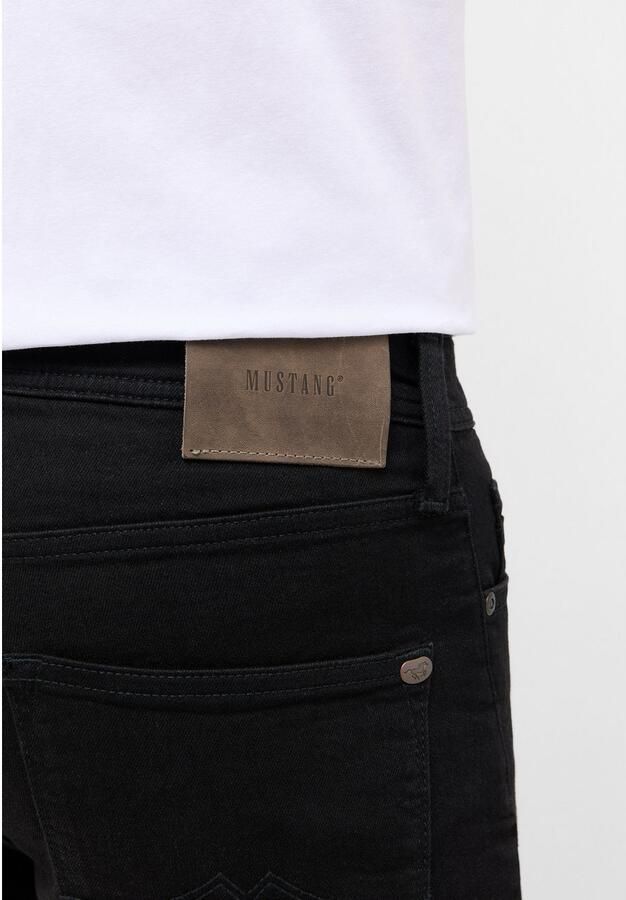 Mustang Slim fit jeans in 5-pocketmodel model 'VEGAS'