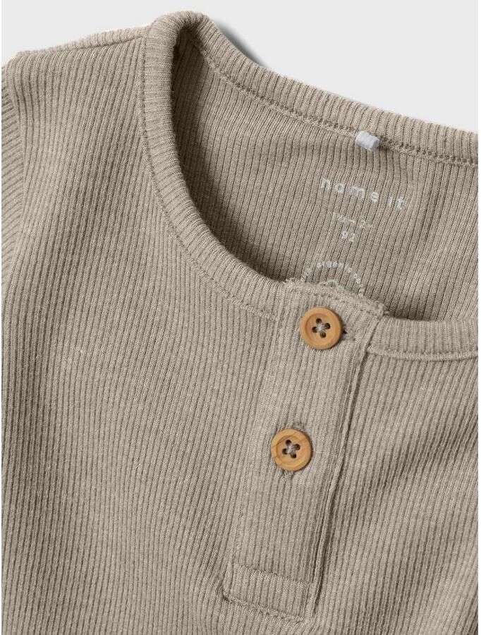 Name it MINI ribgebreid T-shirt NMMKAB zand Beige Jongens Katoen Ronde hals 122 128 - Foto 4