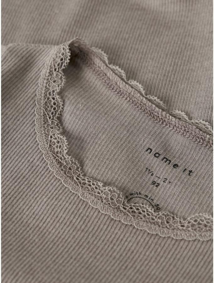 Name It Shirt met lange mouwen NMFKAB LS TOP NOOS in fijne rib en met schattige kanten rand aan de halslijn - Foto 3