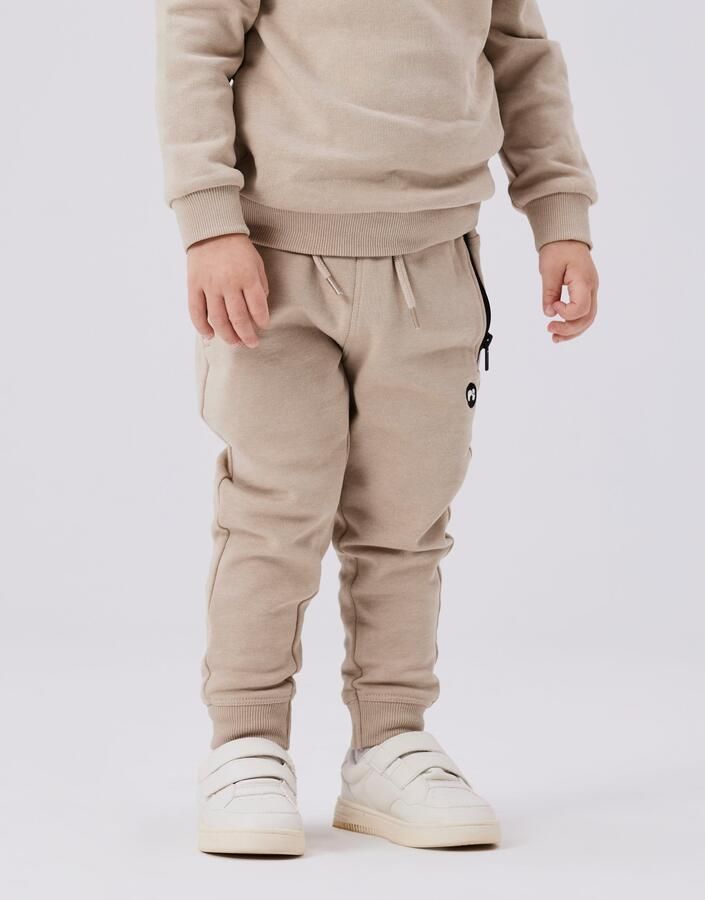 Name it MINI slim fit joggingbroek NMMVIMO lichtbruin Jongens Sweat Effen 104